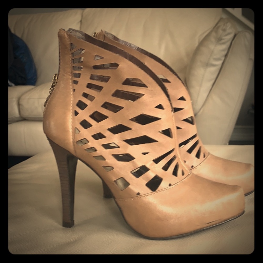 Ankle boots